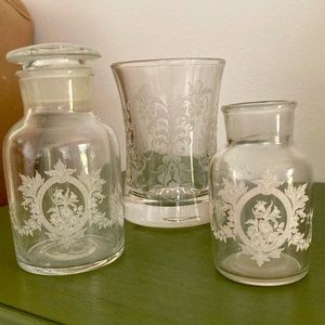 Vanity glassware